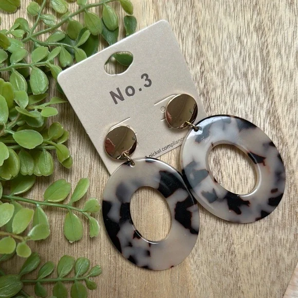 No 3 Tortoise Shell Oval Earrings 💗 Brown & Gold - Picture 2 of 10